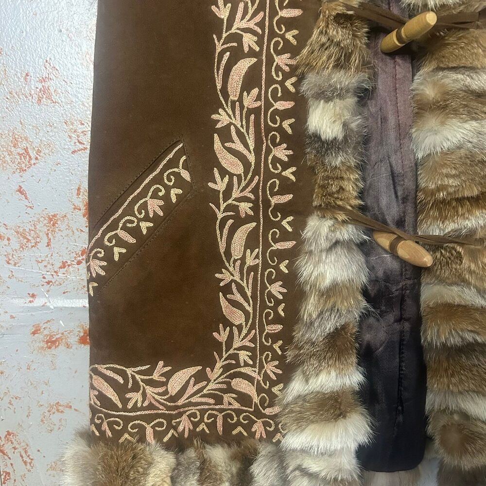 Boho Embroidered Faux Fur Trim Vest Brown Faux Suede Western Festival Small - Picture 3 of 9